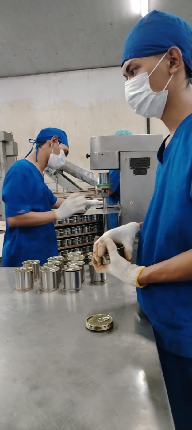 Sealing cans